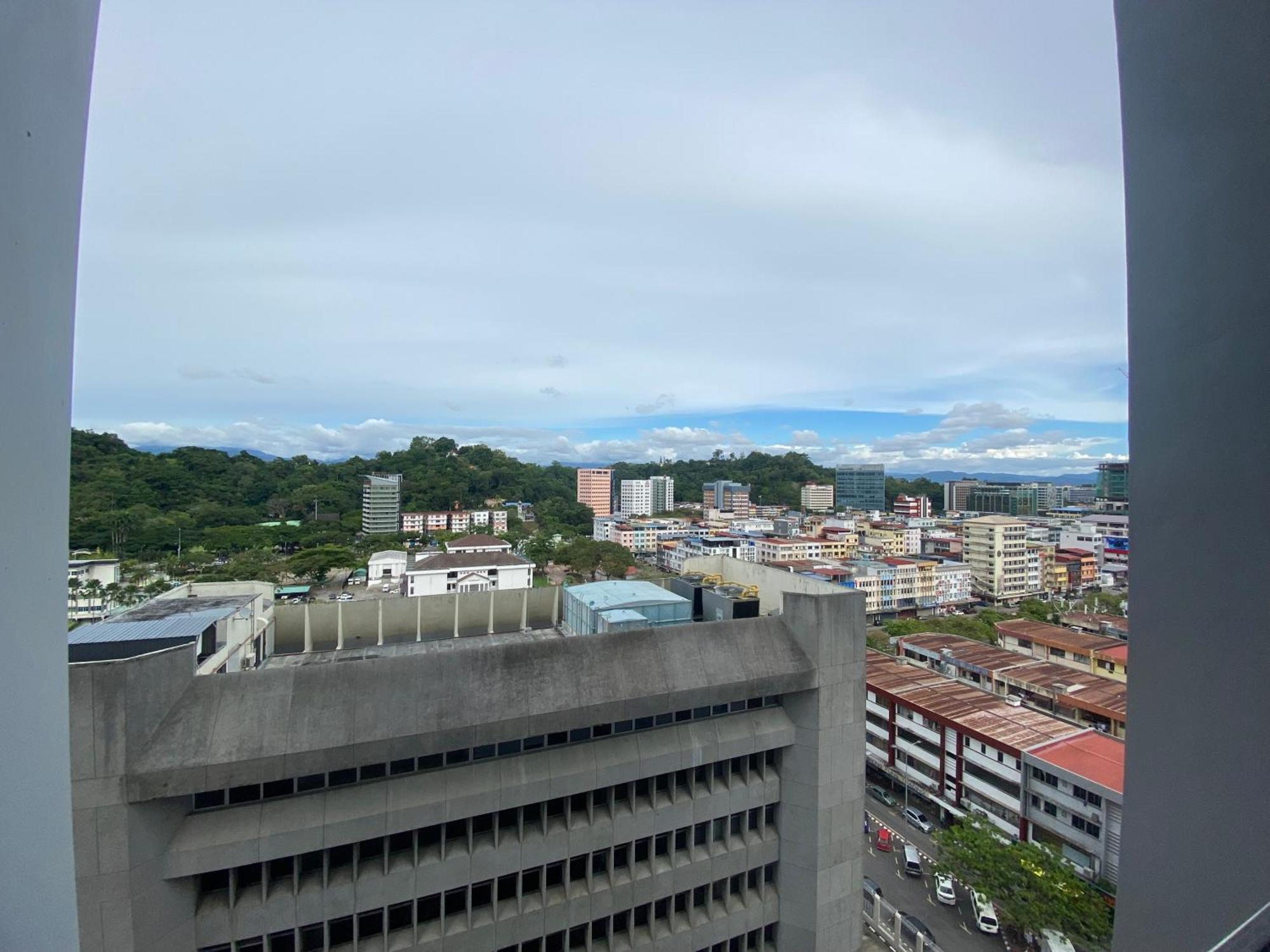 Kota Kinabalu City The Shore - Lucky 7 Homestay Exterior foto